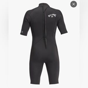 BRAND NEW worn 5 minutes - literally ;) BILLABONG WETSUIT